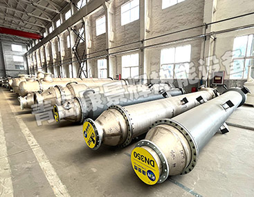 化工廠(chǎng)汽水管式換熱器